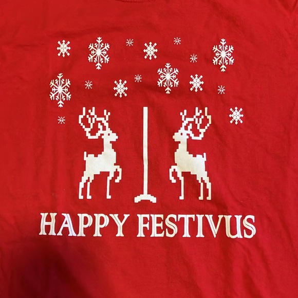 Red Unisex Happy Festivus T-Shirt - Size M - Picture 2 of 8
